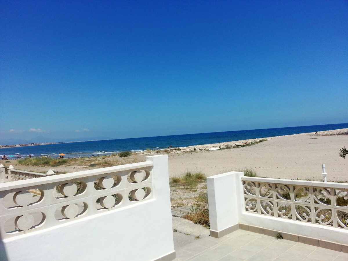 Bungalow en première ligne de plage à Dénia - Photo 15