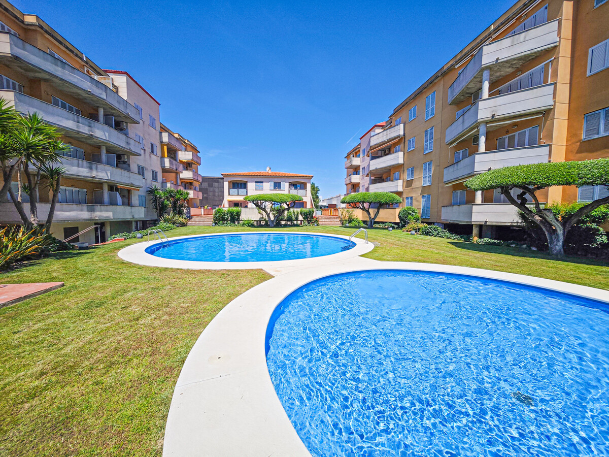 Appartement Millet 8 pers., piscine et parking à Cambrils - Photo 2