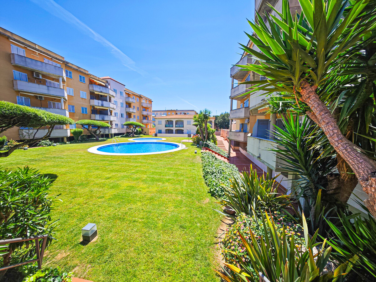 Appartement Millet 8 pers., piscine et parking à Cambrils - Photo 3