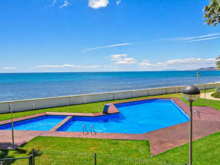 Appartement face mer avec terrasse et piscine à Cambrils : photo 6