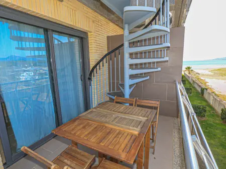 Appartement face mer avec terrasse et piscine à Cambrils : photo 9