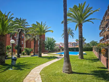 Location appartement à Cambrils, Charmant appartement proche plage à Cambrils avec jardin et piscine