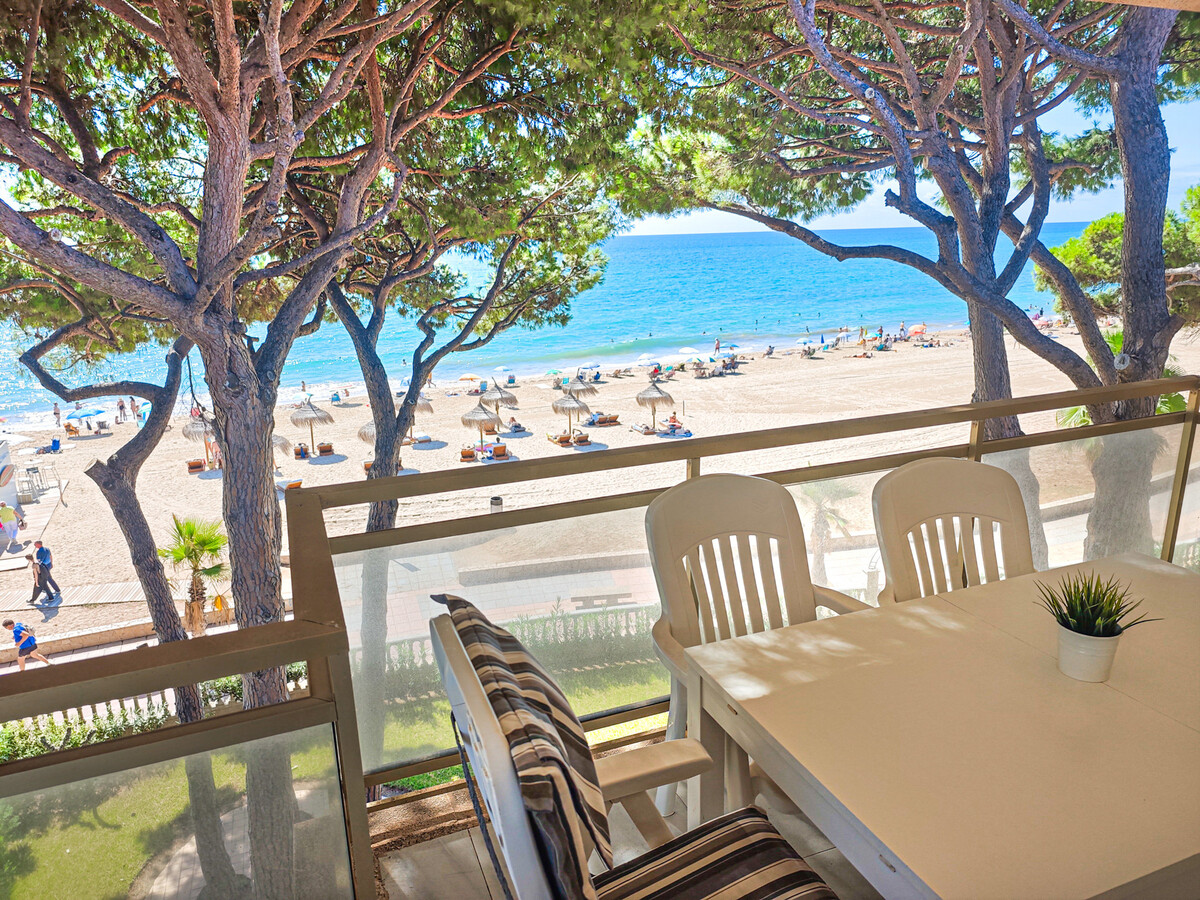 Appartement Versailles en première ligne de plage à Cambrils - Photo 2