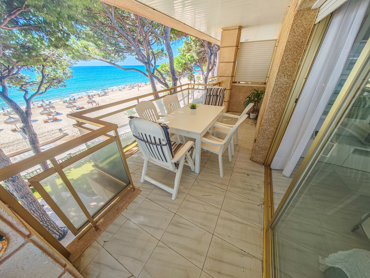 Appartement Versailles en première ligne de plage à Cambrils - Photo 3