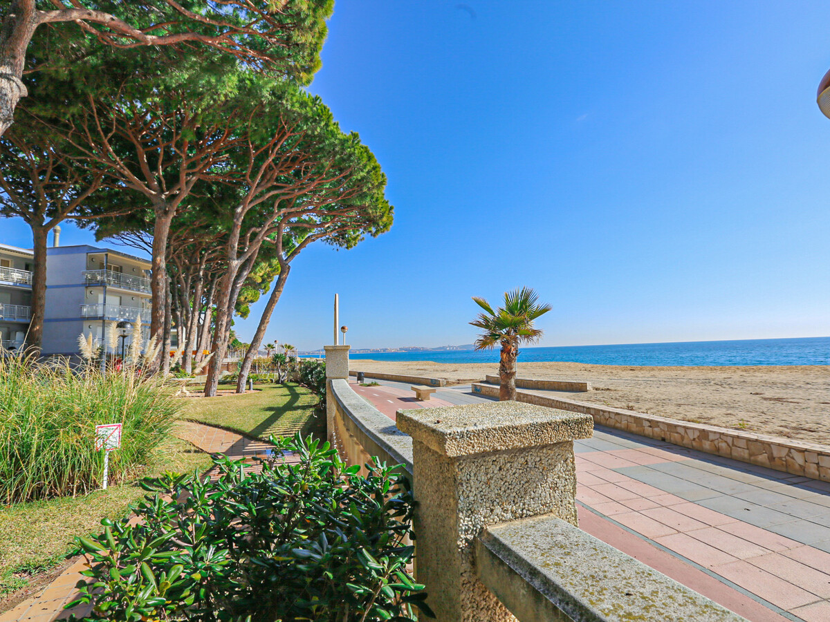 Appartement Versailles en première ligne de plage à Cambrils - Photo 4