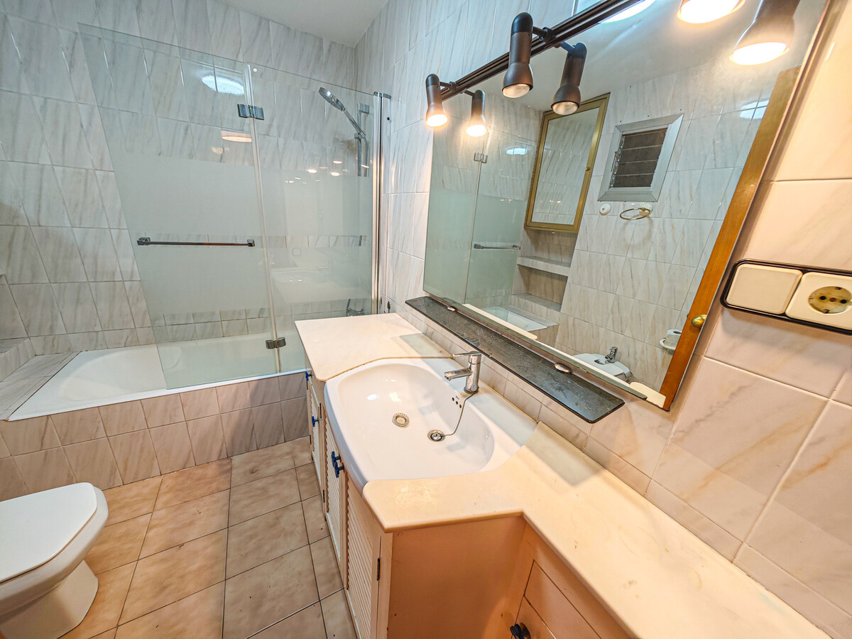 Les Columnes : appartement 4 chambres face mer à Salou - Photo 15