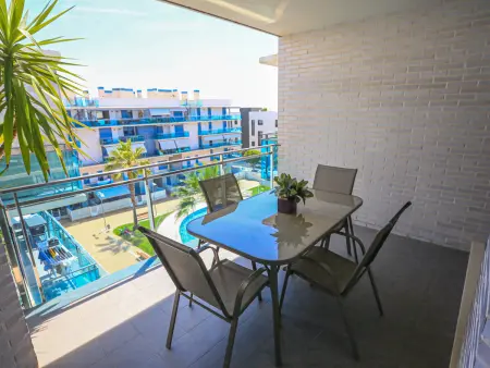 Appartement 3 chambres face à la plage, solarium privé : photo 11