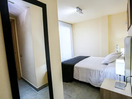 Appartement 3 chambres face à la plage, solarium privé : photo 18