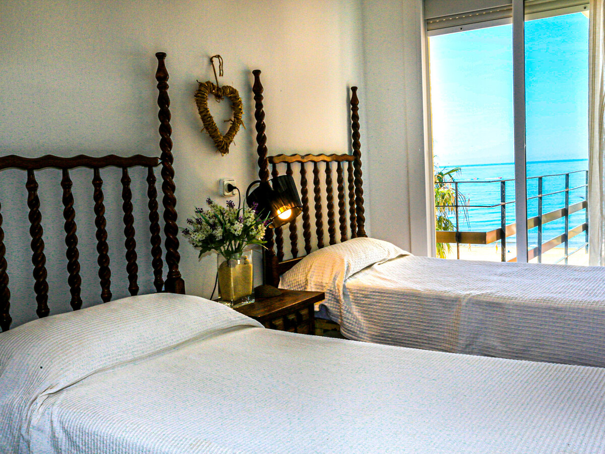 Appartement 2 chambres en première ligne de plage à Cambrils - Photo 15