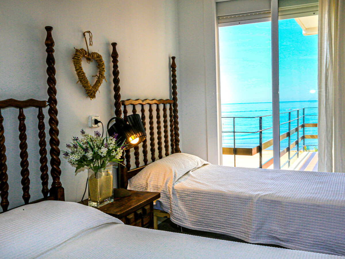 Appartement 2 chambres en première ligne de plage à Cambrils - Photo 18