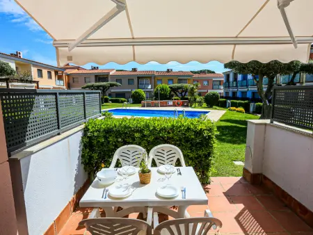 Maison 2 chambres près plage, piscine collective à Cambrils : photo 3