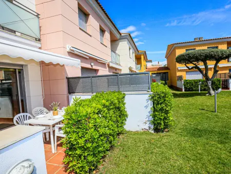 Maison 2 chambres près plage, piscine collective à Cambrils : photo 4
