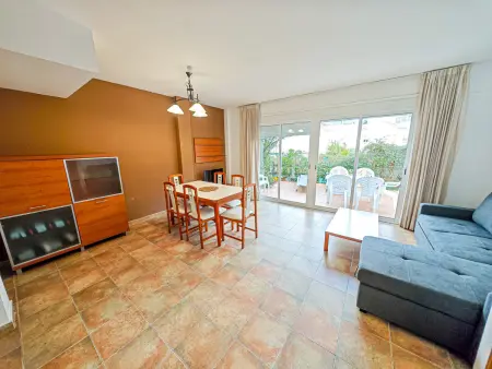 Maison 3 chambres à Salou avec piscine commune près de la plage - Photo 8