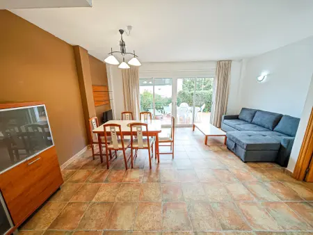 Maison 3 chambres à Salou avec piscine commune près de la plage - Photo 17