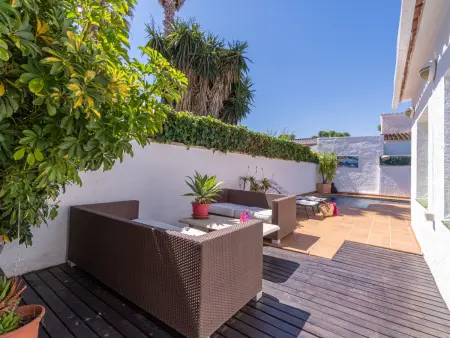 Villa familiale à Empuriabrava avec piscine privée : photo 29