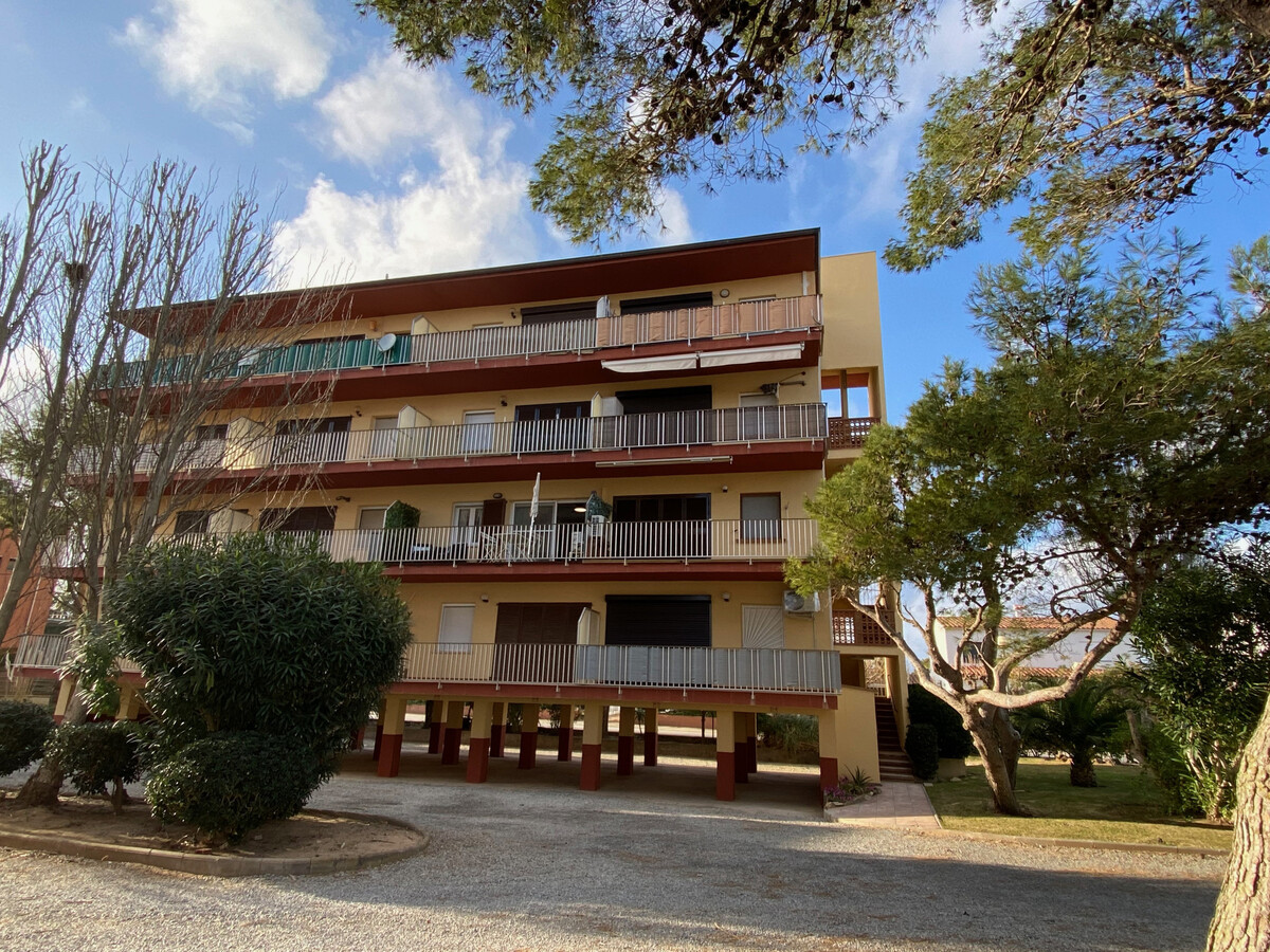 Appartement rénové 80m de la plage, climatisation, parking - Photo 5