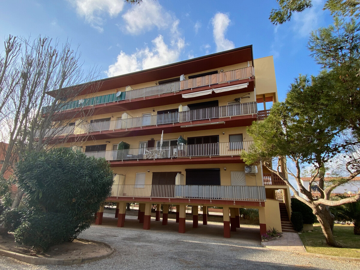 Appartement rénové 80m de la plage, climatisation, parking - Photo 10