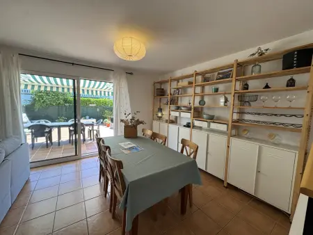 Maison moderne à 250m plage avec jardin et piscine partagée - Photo 3