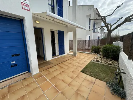 Maison rénovée à Torroella, proche plage, clim, wifi, garage et piscine commune - Photo 15