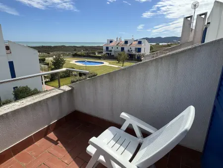 Maison rénovée à Torroella, proche plage, clim, wifi, garage et piscine commune - Photo 25