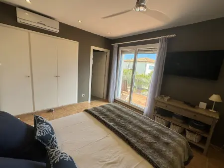 Maison rénovée à Torroella, proche plage, clim, wifi, garage et piscine commune - Photo 26