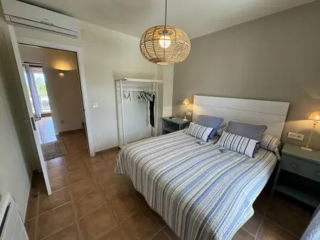 Maison rénovée à Torroella, proche plage, clim, wifi, garage et piscine commune - Photo 28