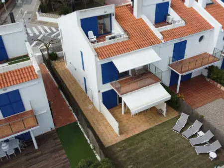 Maison rénovée à Torroella, proche plage, clim, wifi, garage et piscine commune - Photo 30