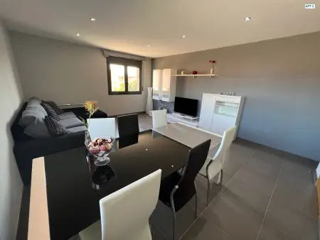 Grande maison avec piscine privée et jardin, proche plage, pour 10 personnes - Photo 1