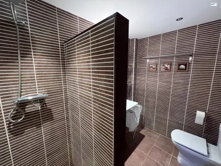 Grande maison avec piscine privée et jardin, proche plage, pour 10 personnes - Photo 7