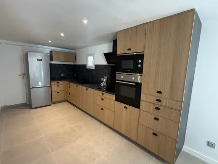 Maison spacieuse avec piscine privée près de la plage - jusqu'à 10 personnes - Photo 3