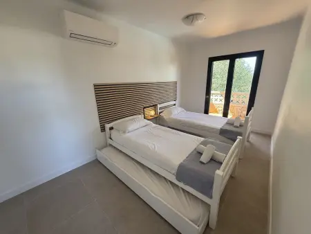 Maison spacieuse avec piscine privée près de la plage - jusqu'à 10 personnes - Photo 20