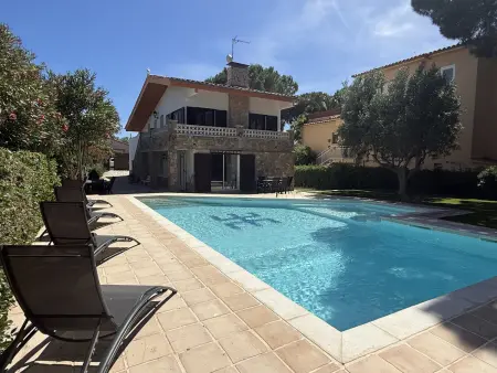 Maison spacieuse avec piscine privée près de la plage - jusqu'à 10 personnes - Photo 33