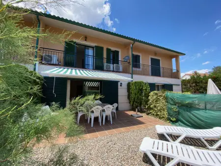 Villa à Torroella de Montgri - 6 pers, Piscine Commune, à 150m de la Plage, Jardin et Barbecue - Photo 1