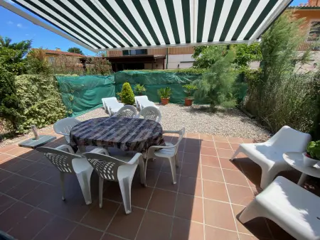 Villa à Torroella de Montgri - 6 pers, Piscine Commune, à 150m de la Plage, Jardin et Barbecue - Photo 4