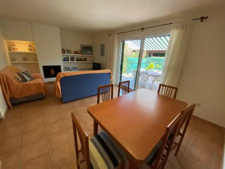 Villa à Torroella de Montgri - 6 pers, Piscine Commune, à 150m de la Plage, Jardin et Barbecue - Photo 25