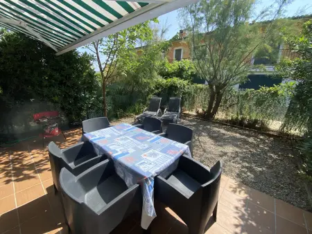 Villa proche plage à Torroella de Montgrí pour 6 pers, piscine commune, jardin privé, Wi-Fi - Photo 12