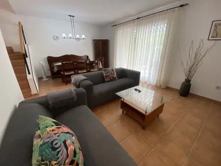 Villa proche plage à Torroella de Montgrí pour 6 pers, piscine commune, jardin privé, Wi-Fi - Photo 13
