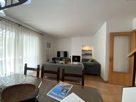 Villa proche plage à Torroella de Montgrí pour 6 pers, piscine commune, jardin privé, Wi-Fi - Photo 15