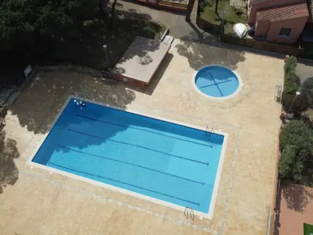 Villa à Torroella de Montgri pour 8, plage à 350m, piscine commune, clim, jardin et barbecue - Photo 7