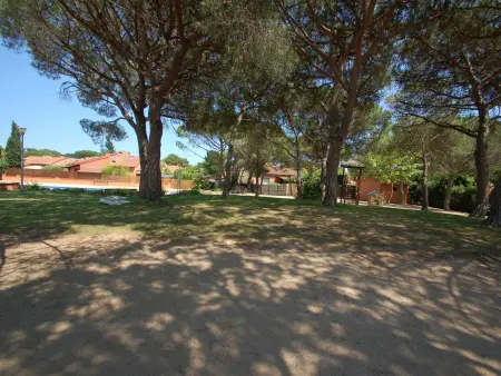 Villa à Torroella de Montgri pour 8, plage à 350m, piscine commune, clim, jardin et barbecue - Photo 26