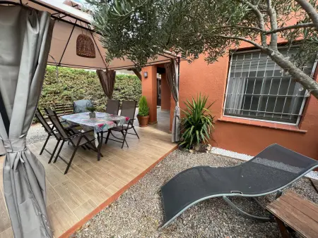 Villa à louer à Torroella de Montgrí : 2 chambres, piscine, jardin près de la mer - Photo 5