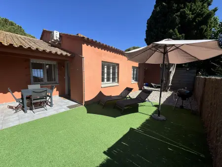 Location maison à Torroella de Montgrí, Villa à Torroella de Montgrí avec Piscine Commune, Proche de la Plage pour 8 Personnes