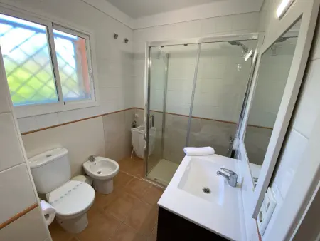 Maison à Mas Pinell pour 4 pers, piscine commune, clim, près de la plage, parking privé - Photo 16