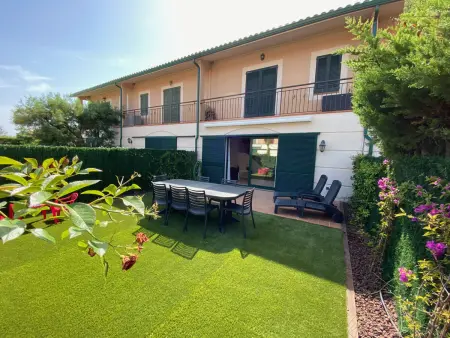 Location maison à Torroella de Montgrí, Maison rénovée proche plage avec jardin pour 6 pers.