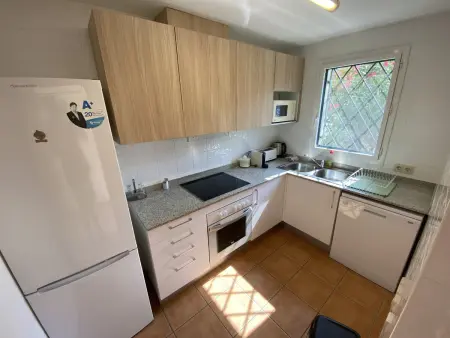 Maison cosy avec piscine commune proche plage - 6 pers, 3 chambres, Wi-Fi, jardin privatif - Photo 2