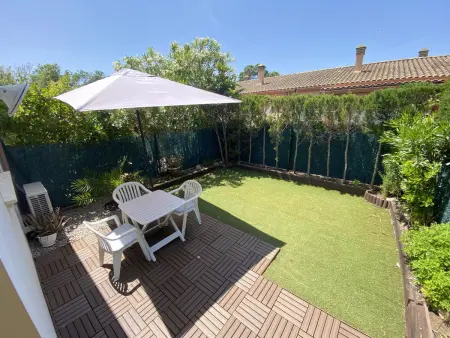 Villa à Torroella de Montgrí pour 4 pers, piscine commune, jardin privé, proche plage - Photo 4