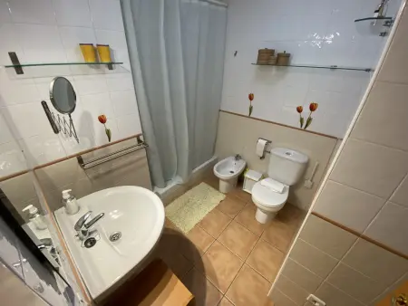 Villa à Torroella de Montgrí pour 4 pers, piscine commune, jardin privé, proche plage - Photo 16