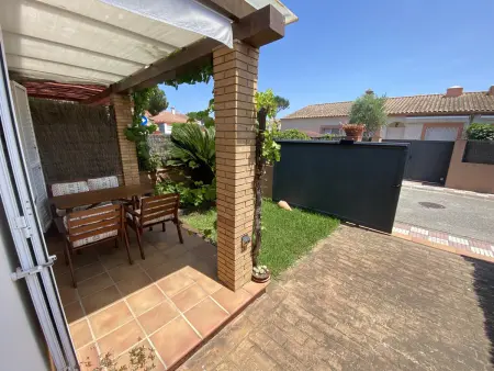 Villa à Torroella de Montgrí pour 4 pers, piscine commune, jardin privé, proche plage - Photo 18