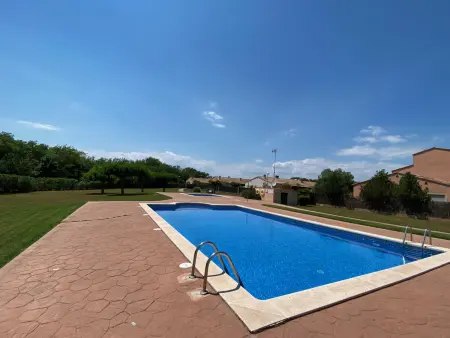 Villa à Torroella de Montgrí pour 4 pers, piscine commune, jardin privé, proche plage - Photo 22