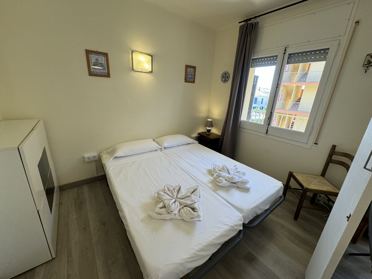Appartement 2 chambres rénové à 100m de la plage - Photo 13